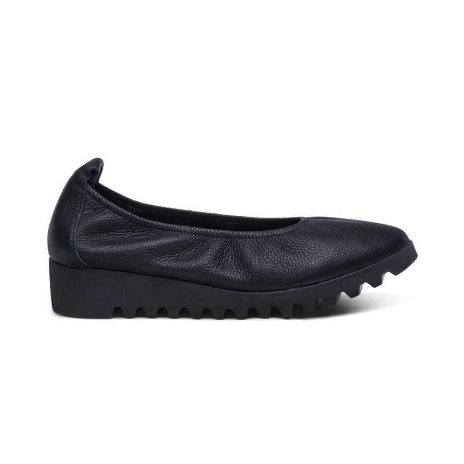 Aetrex Brianna Ballet Flat Casuals