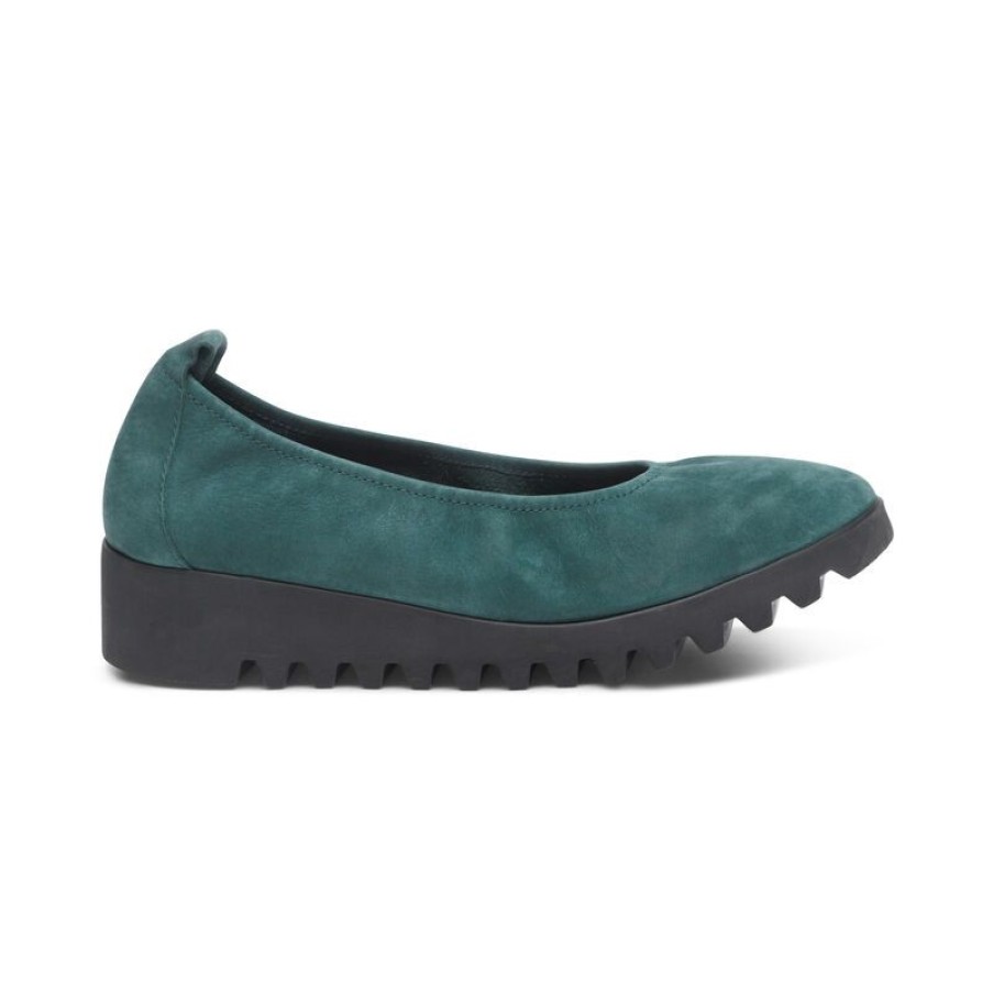 Aetrex Brianna Ballet Flat Casuals