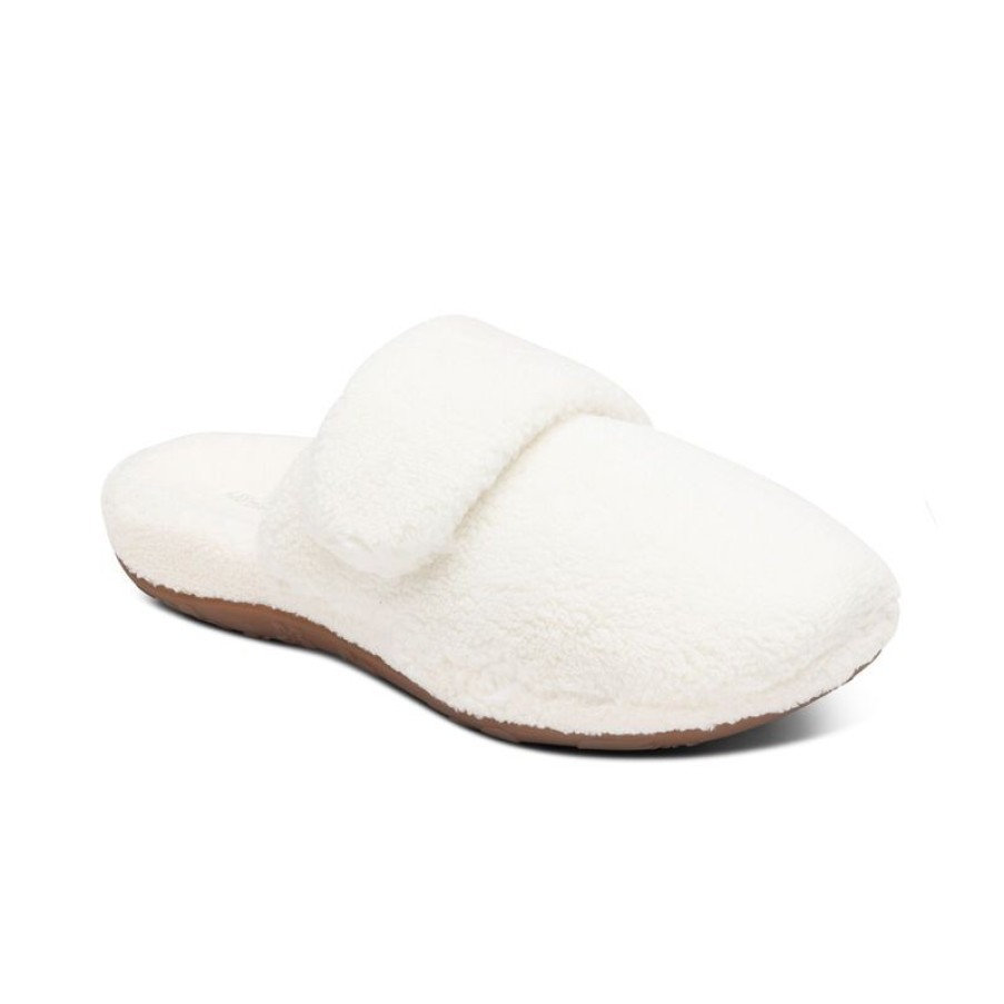 Aetrex Mandy Closed Toe Slipper Slippers